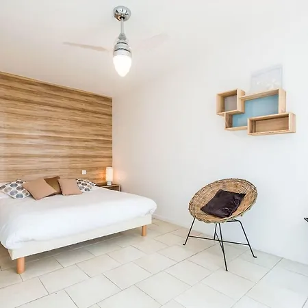 Lovely Town House With Terrace And Parking In Quiet וילה *