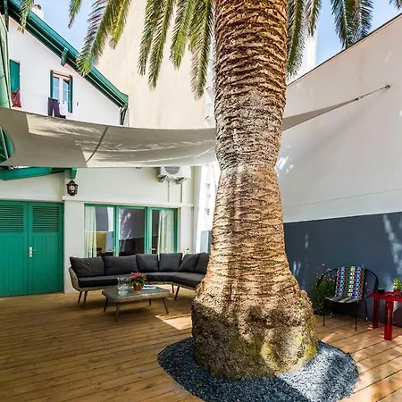 Lovely Town House With Terrace And Parking In Quiet וילה ביאריץ