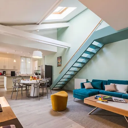 וילה Lovely Town House With Terrace And Parking In Quiet ביאריץ