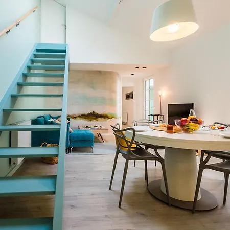 Lovely Town House With Terrace And Parking In Quiet * ביאריץ