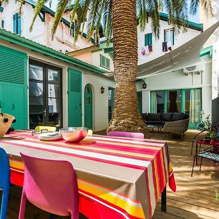 Lovely Town House With Terrace And Parking In Quiet